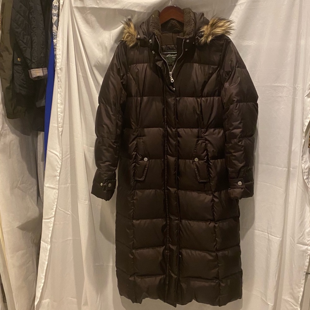 Eddie Bauer dark brown premium goose down coat. Size Petite Medium